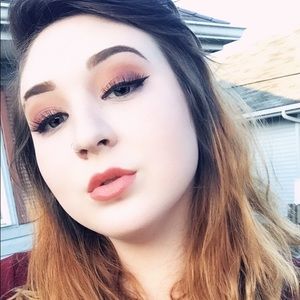 Meet your Posher, Bethany